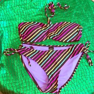 Swimwear size 4 (US).